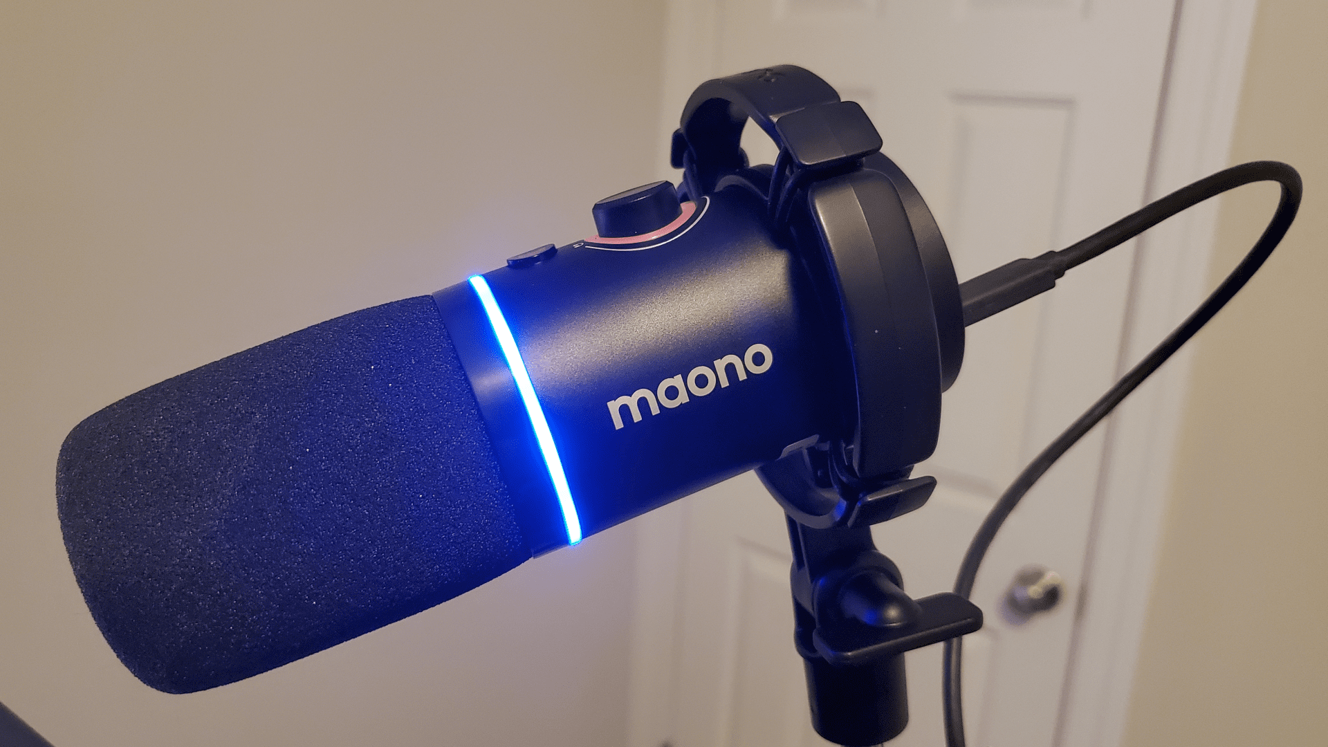 Review Maono PD200X Microphone Nothing To Lose With Adjustable Gain Review Maono PD200X Microphone Nothing To Lose With Adjustable Gain