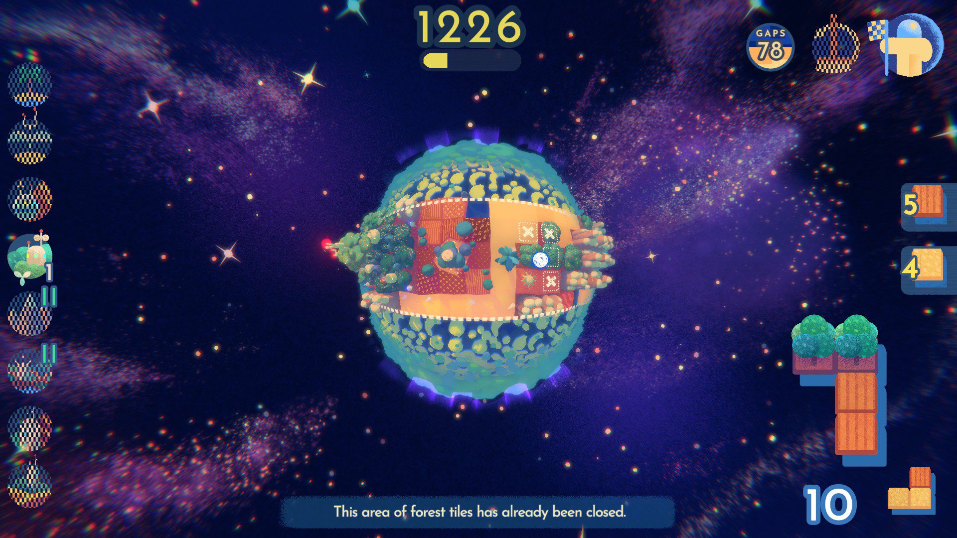 PlaTiZoom A screenshot of a zoomed out, mostly filled planet